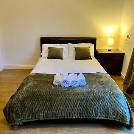 Housefield Stay, Room 4 Stoke-on-Trent Bagian luar foto
